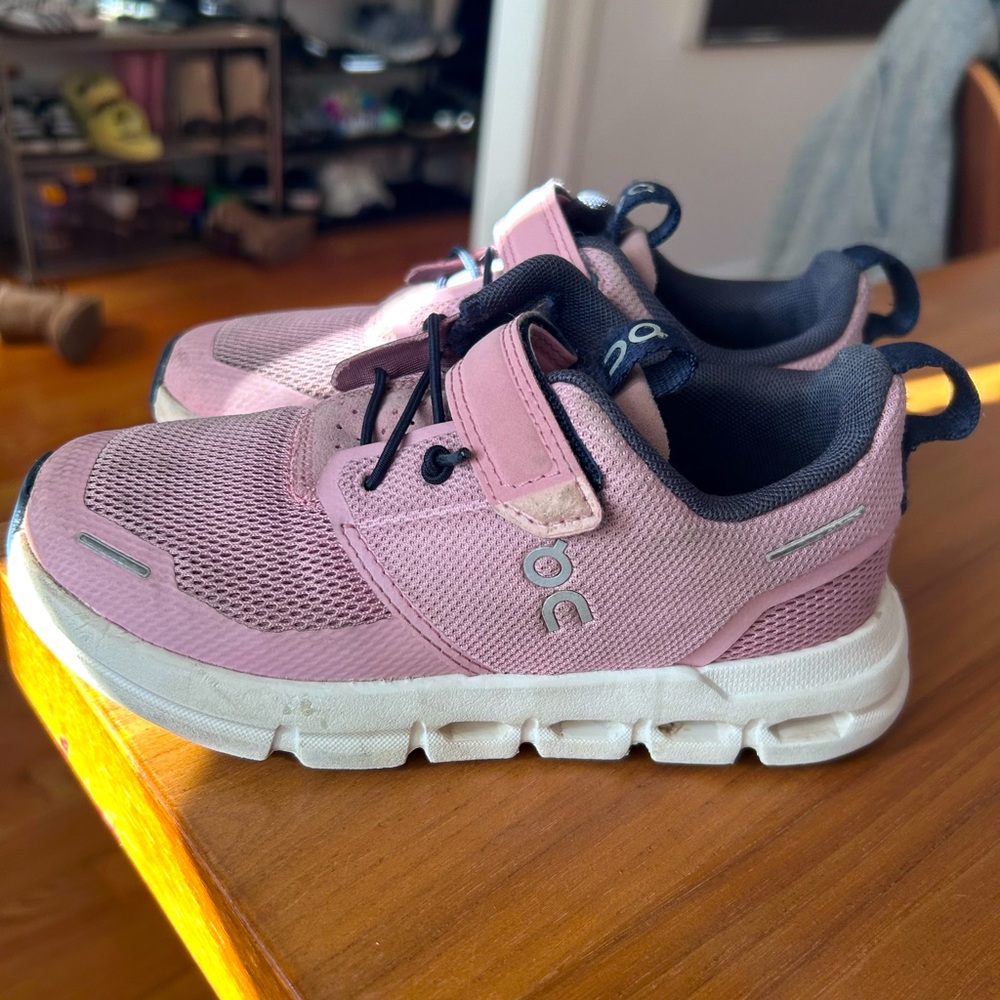 ON Sneakers for Girl
